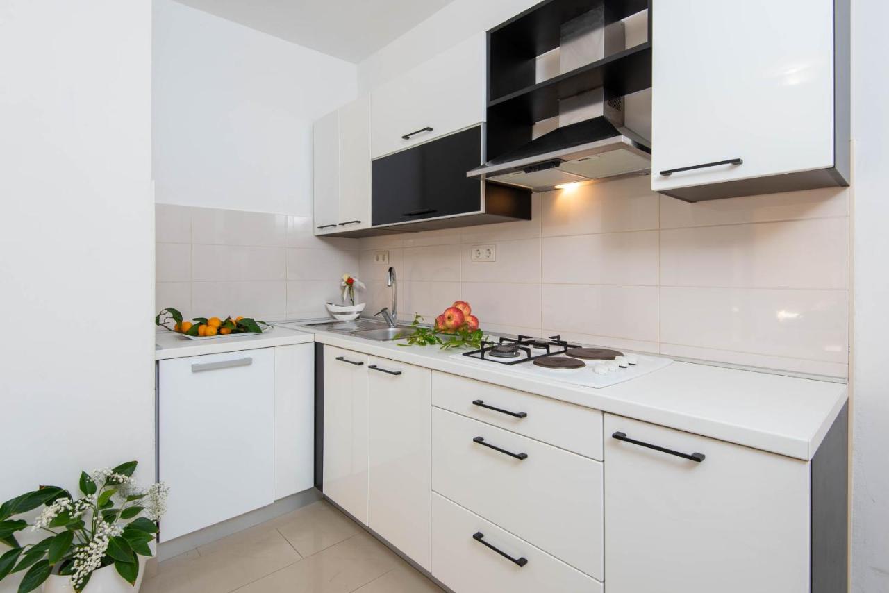 Apartments Lenka Orebić Extérieur photo