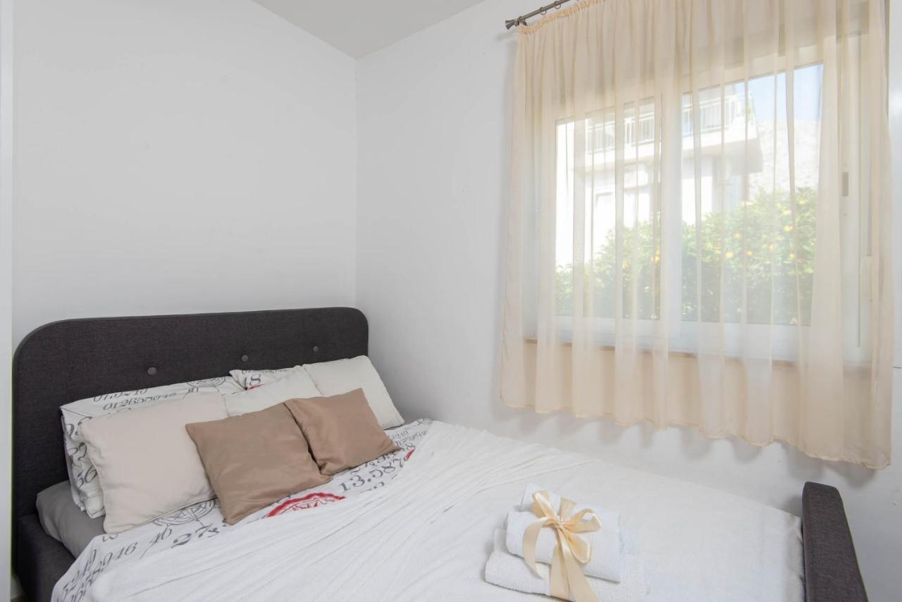 Apartments Lenka Orebić Extérieur photo